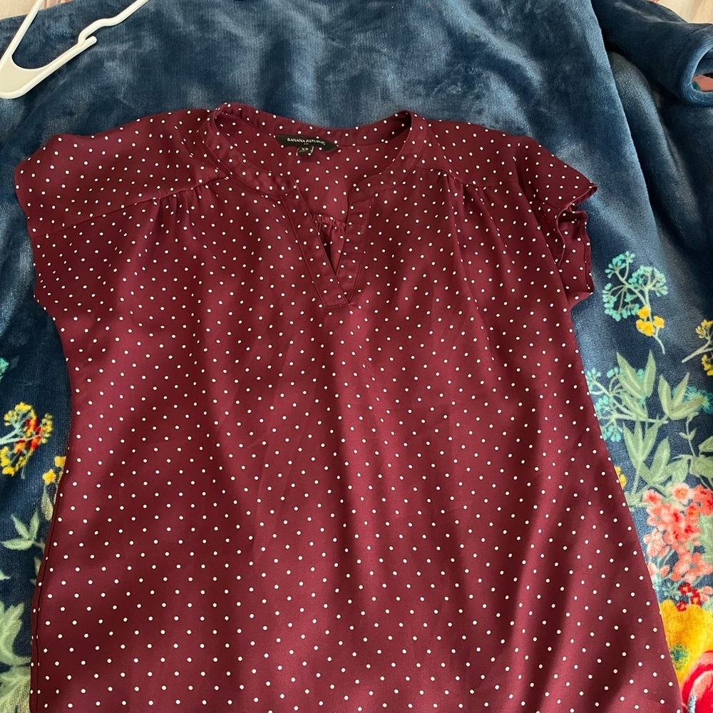 Banana Republic blouse. Size xsmall. Worn a handful of times